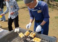 花をめぐって焼き団子 (5)