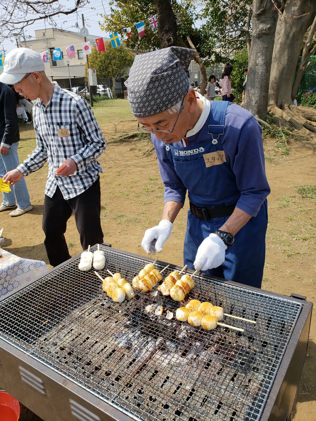 花をめぐって焼き団子 (5)